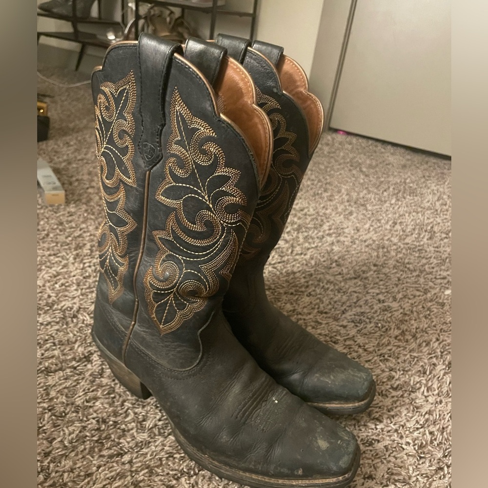 Black boots